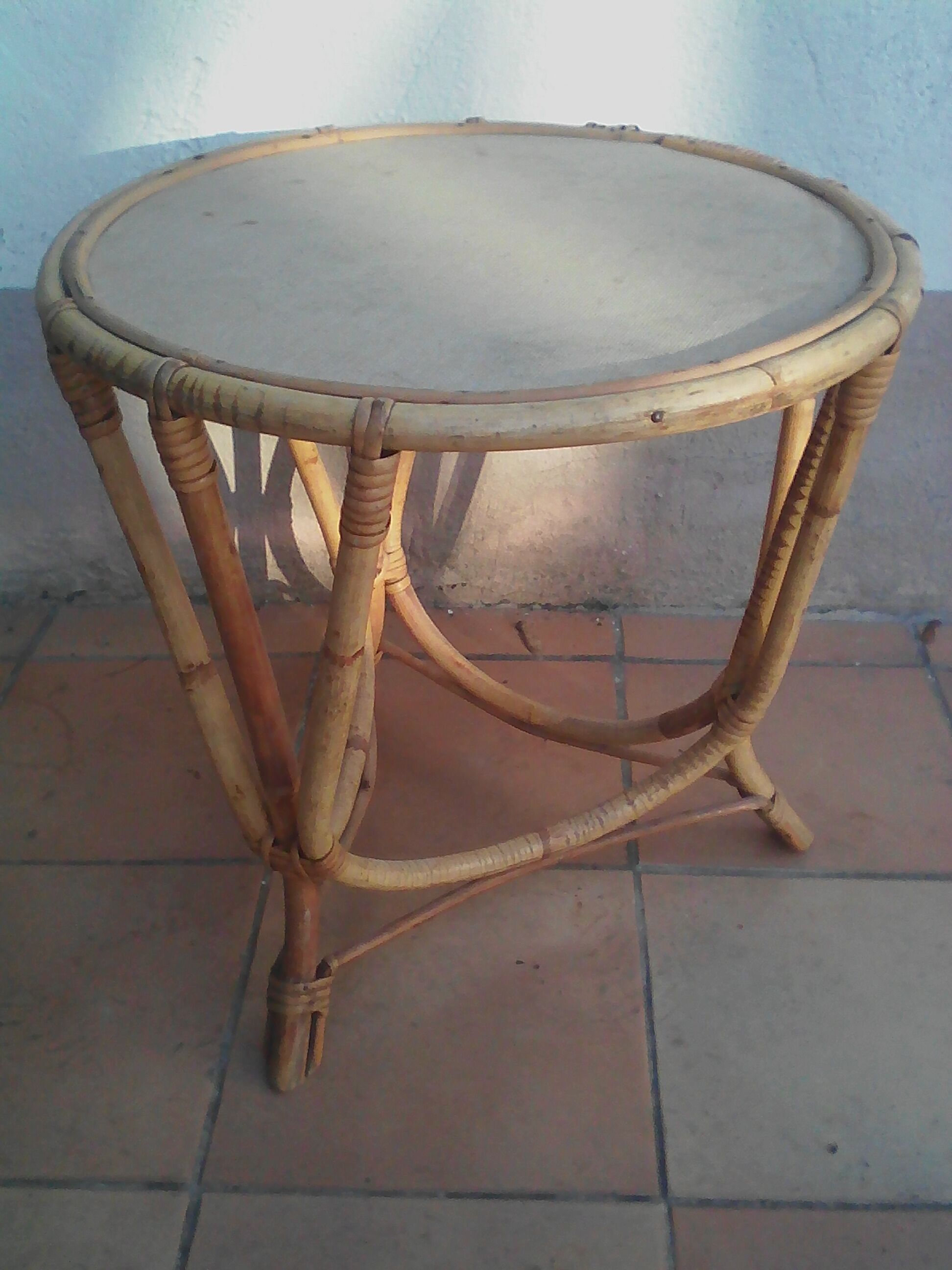 Table rattan vintage or end table