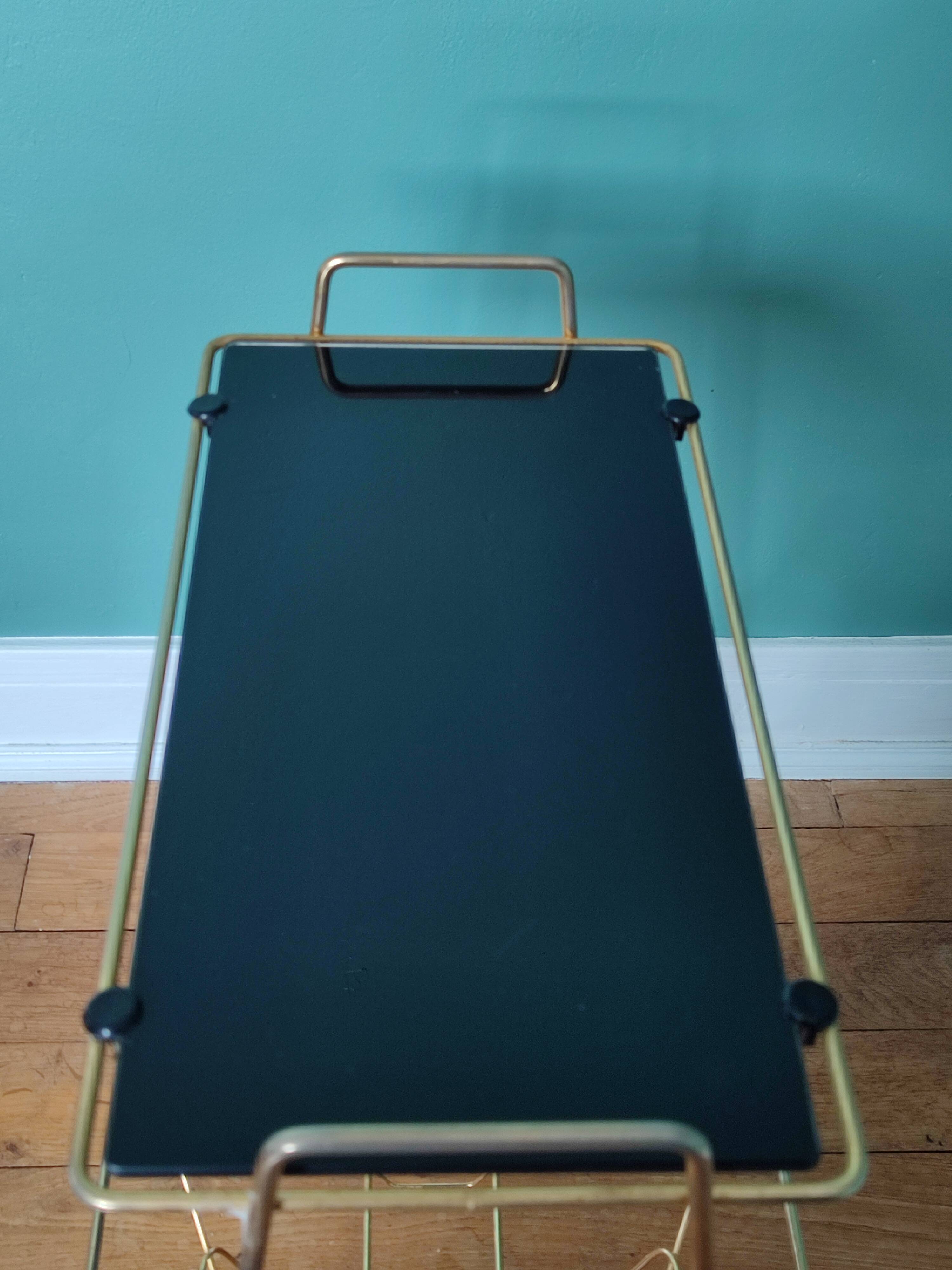 Porte revue avec sa tablette des années 60-70