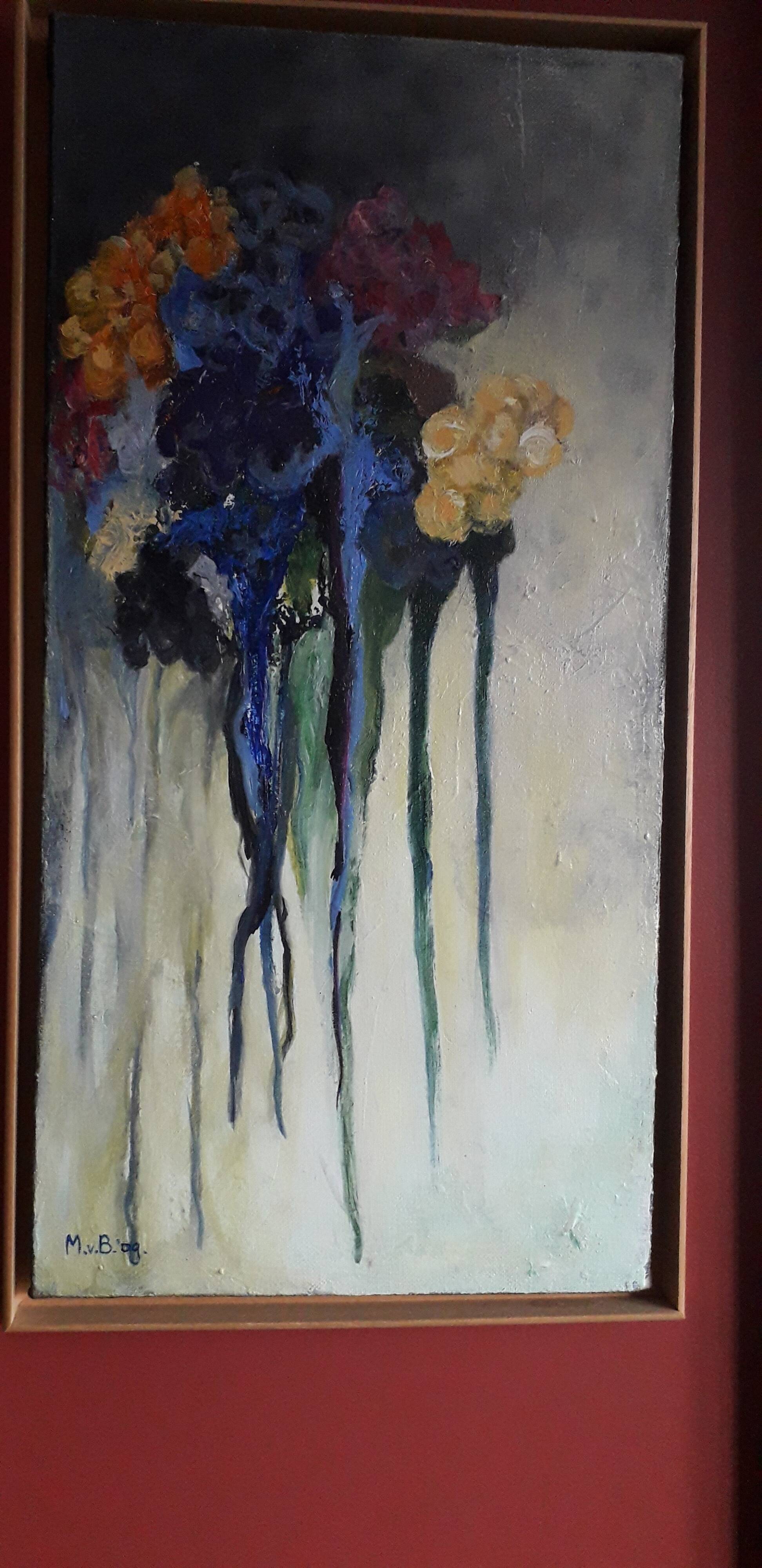 Old oil painting representing a bouquet of flowers