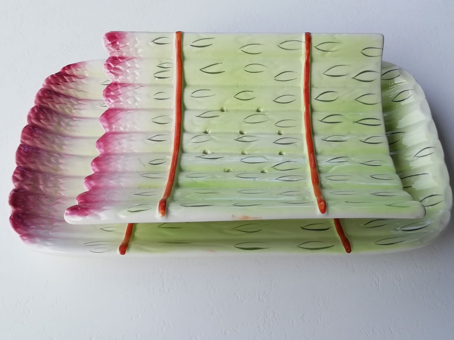 Asparagus dish in slip