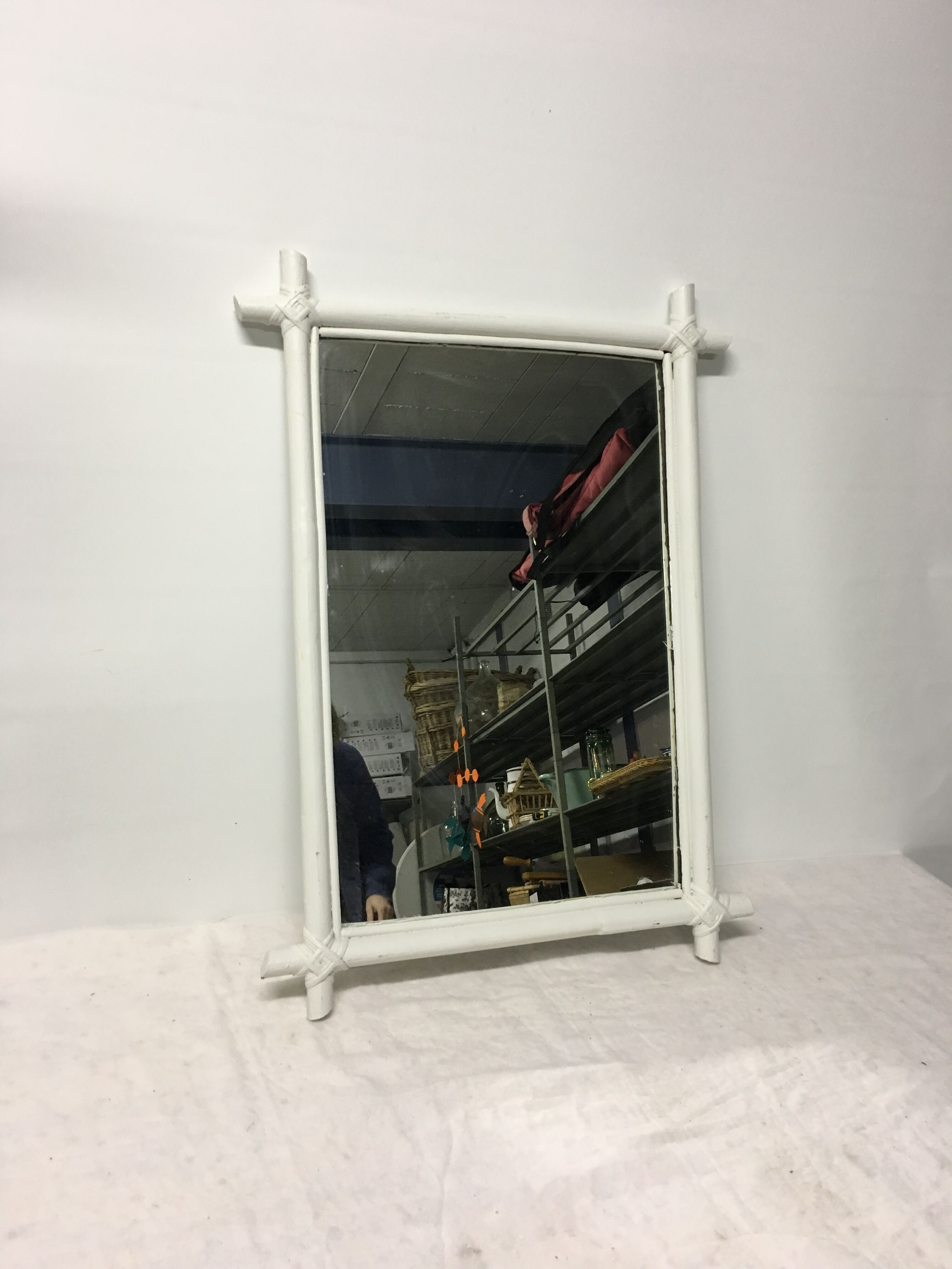 Miroir en bambou blanc