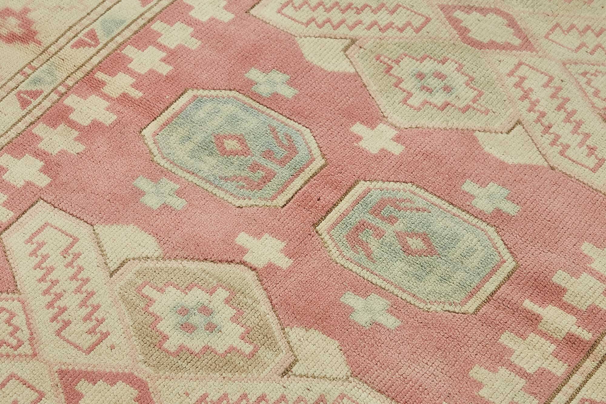 Turkish Vintage Anatolian Rug 116 cm x 155 cm