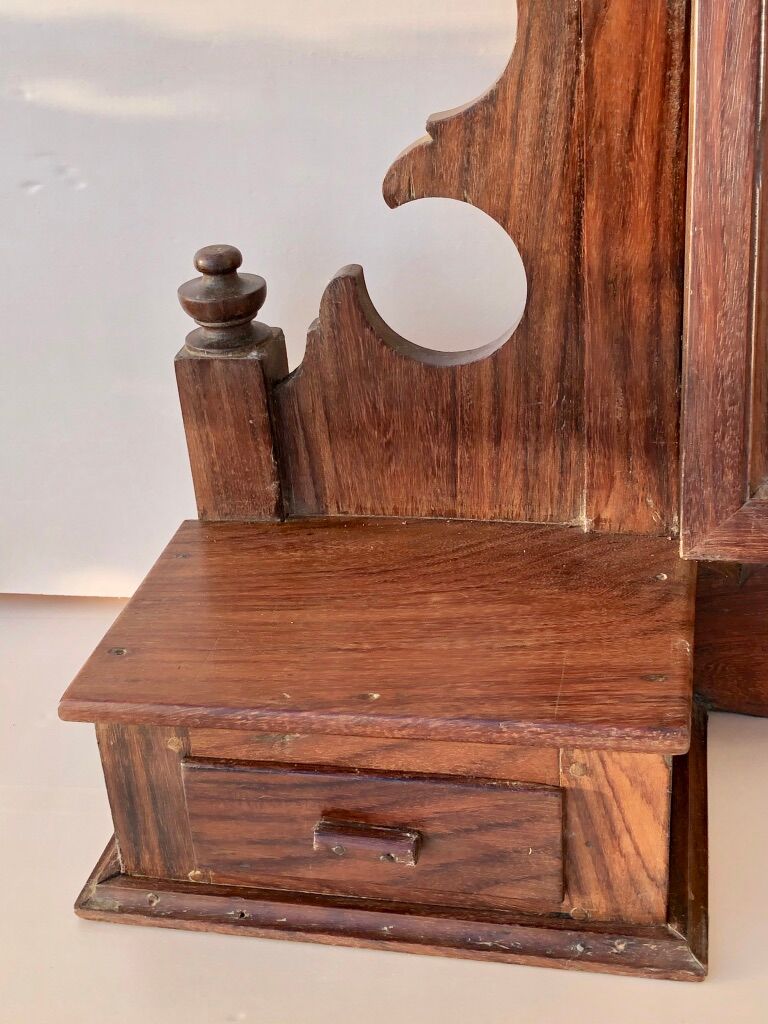 Hairdresser in rosewood