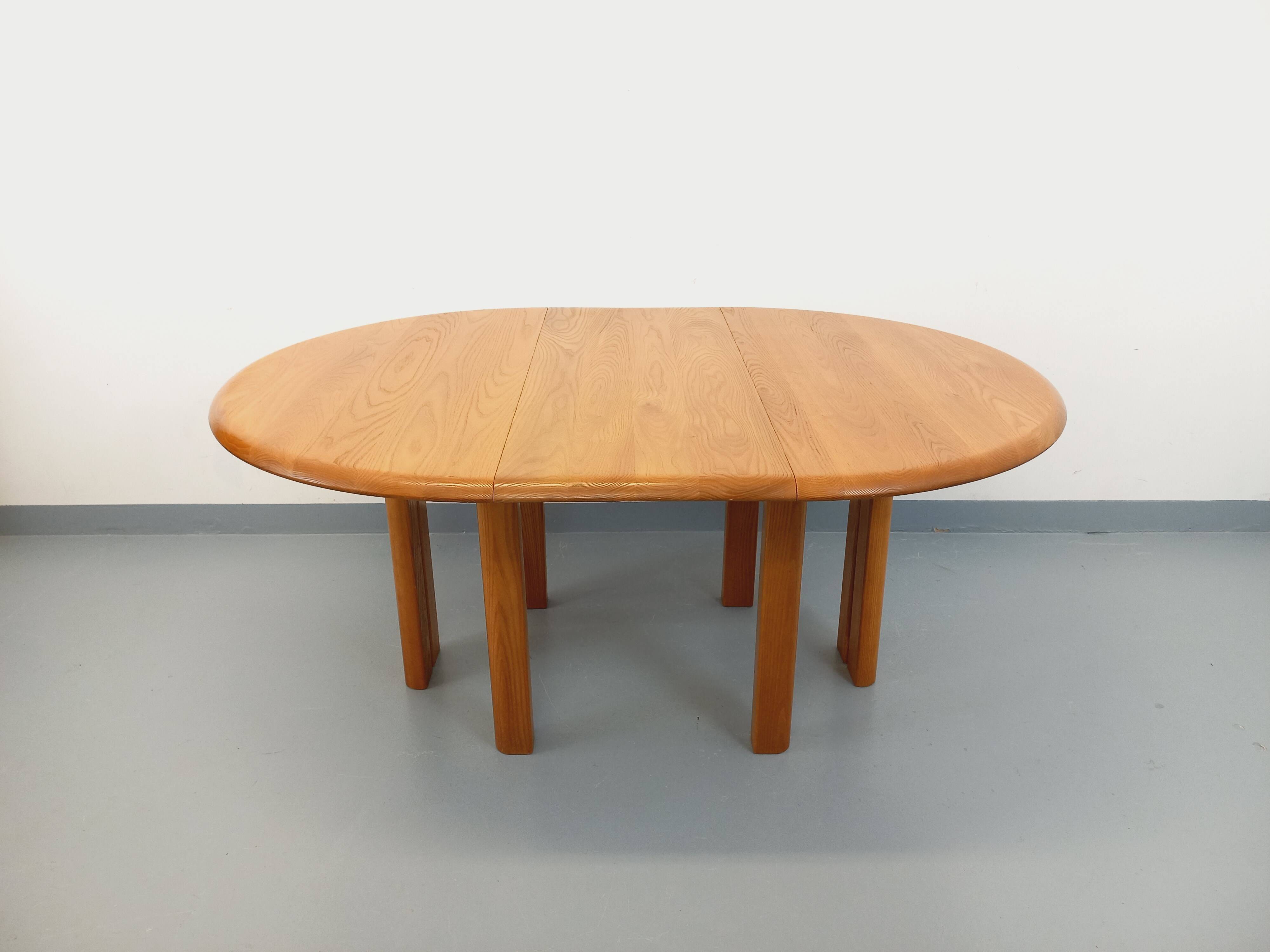 Table à manger ronde vintage Seltz des années 70 80 en orme blond massif