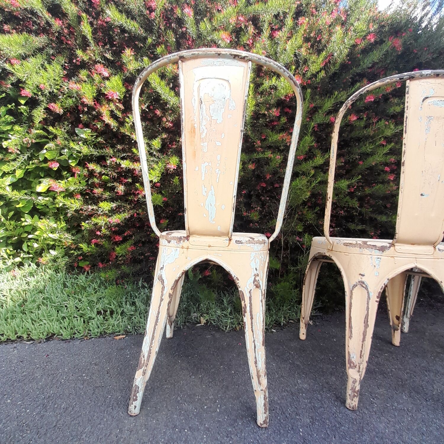 Lot 4 chairs A by Tolix