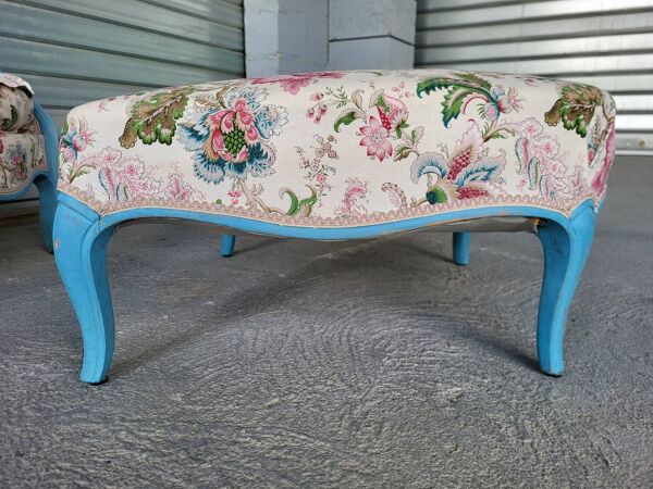 Bergère chauffeuse et son repose-pieds de style Louis XV