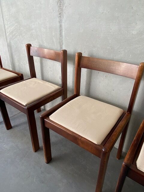 4 chairs