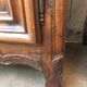 Buffet en noyer sculpté