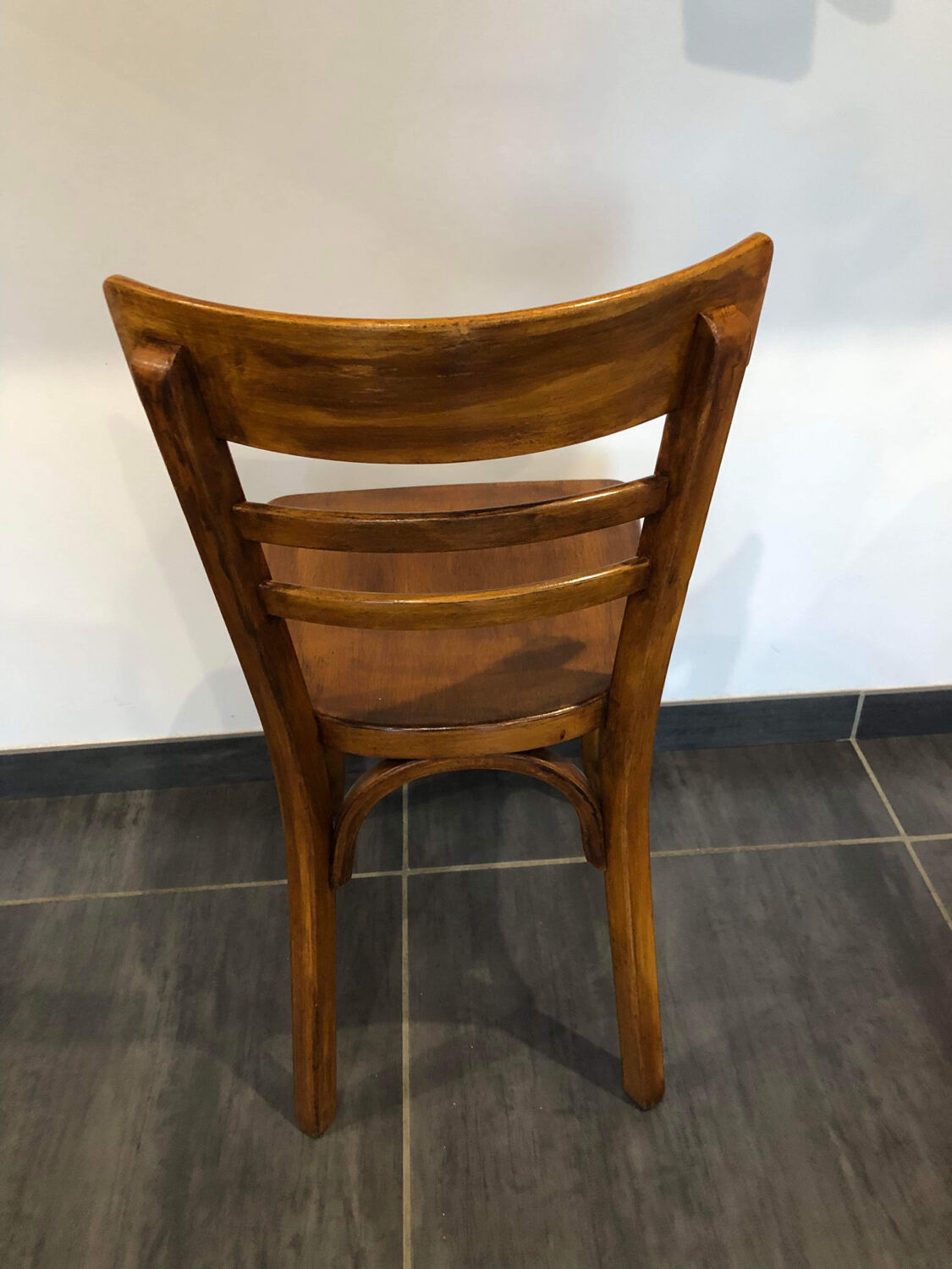 Suite de 4 chaises de bistrot Baumann vintage