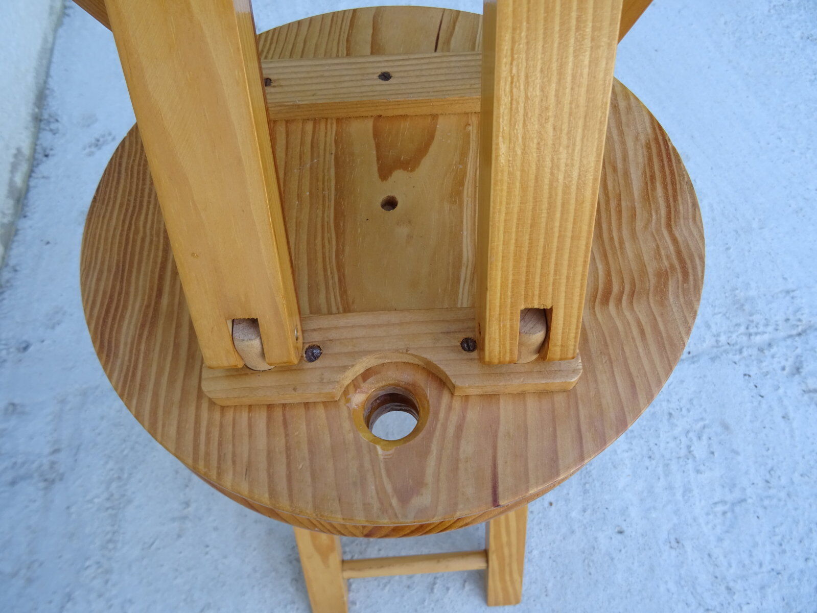Pair of 80s folding stools