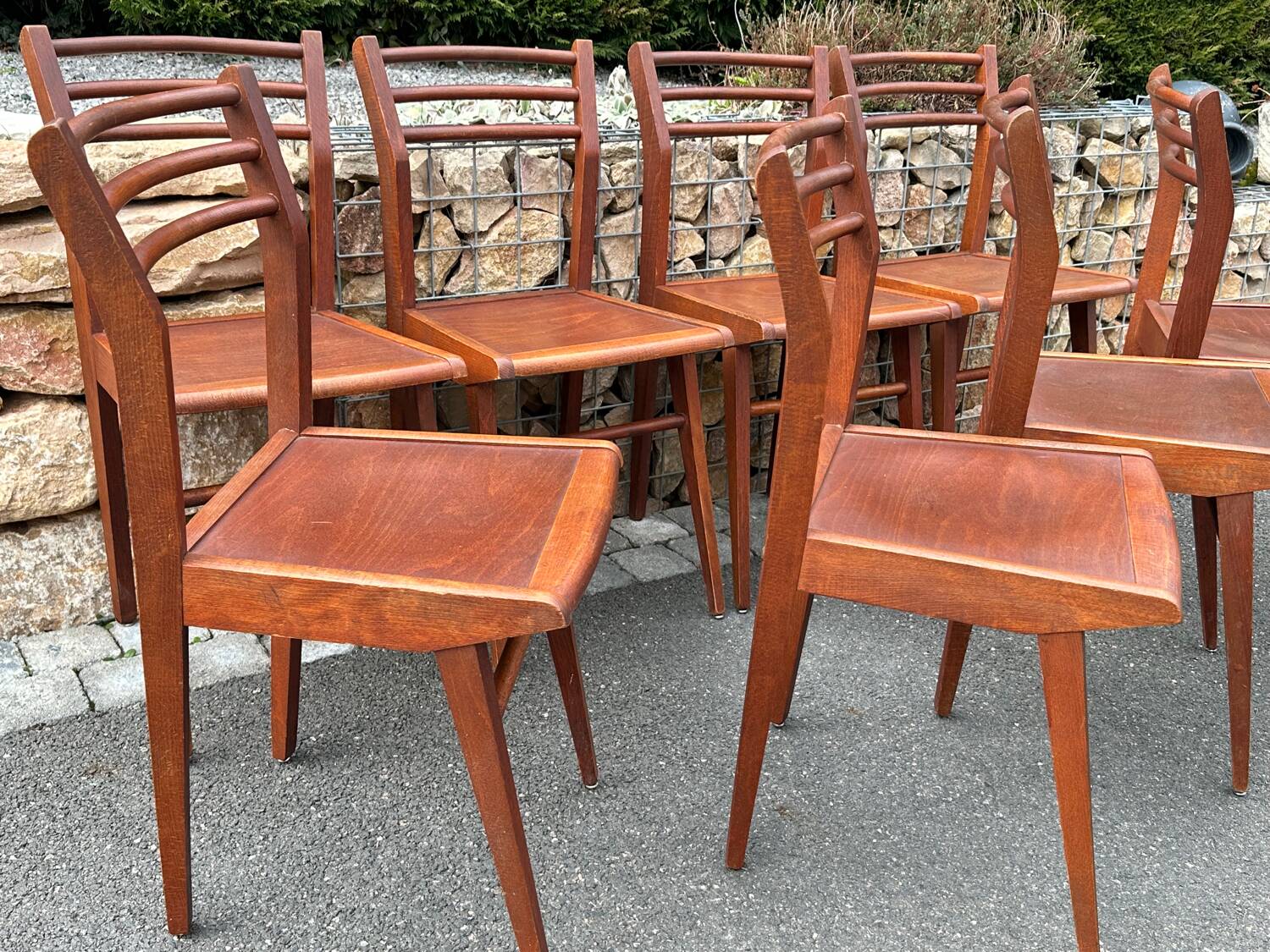 Suite de  8 chaises de Bistrot vintage années 1960