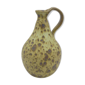 Sandstone pitcher vase