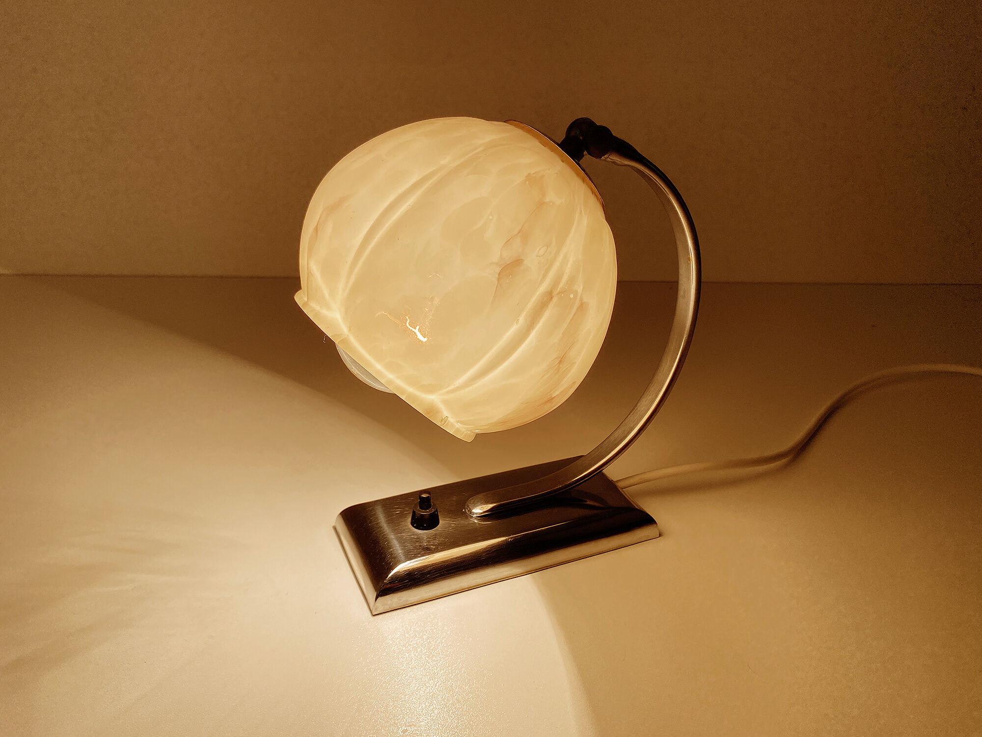 Table lamp art deco bauhaus, vintage 30s, opaline pink chrome