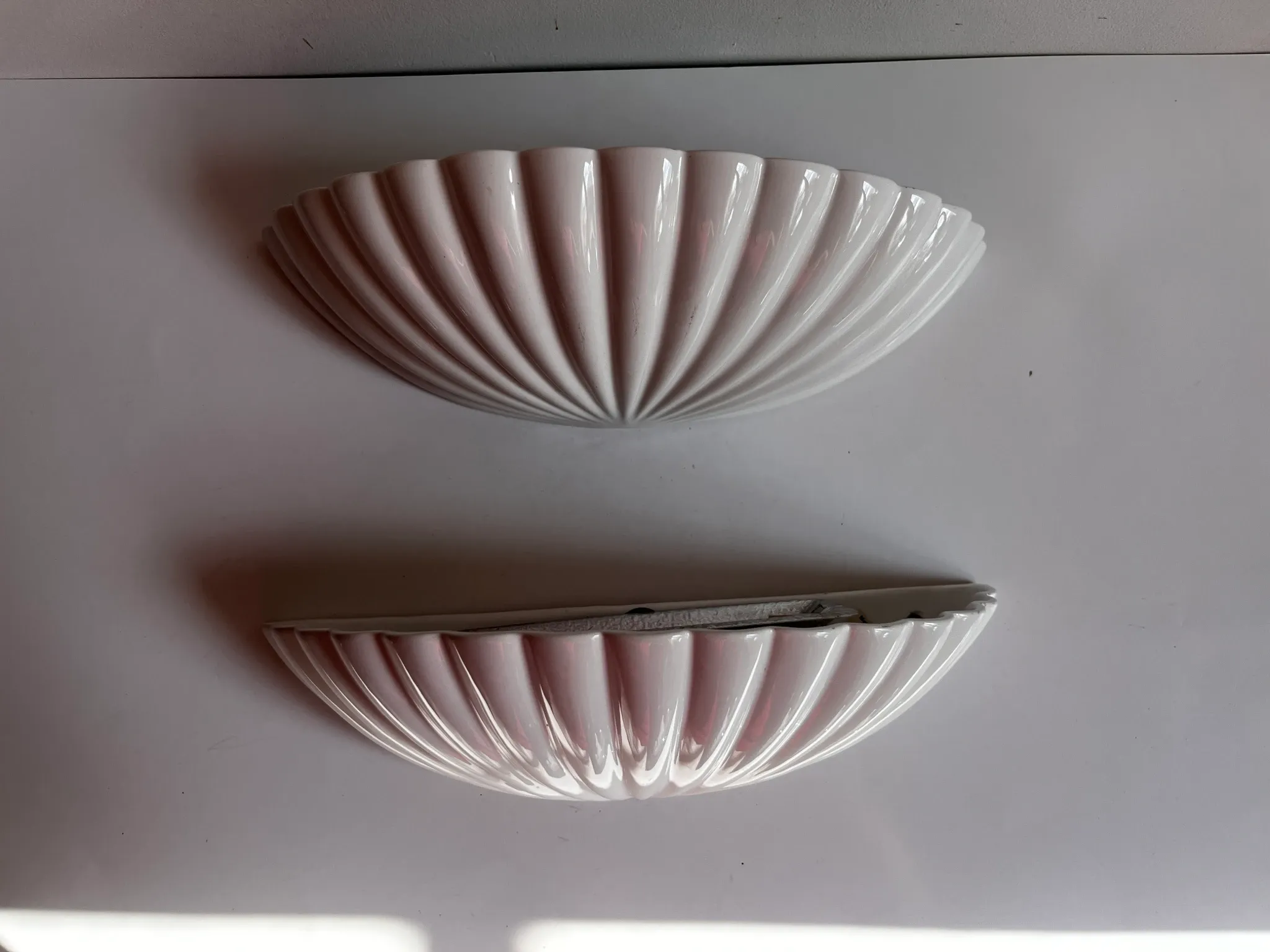 Shell-shaped ceramic wall light Italian
