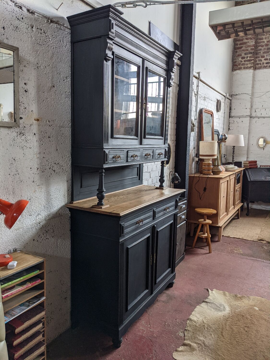 Vessel 2 painted bodies