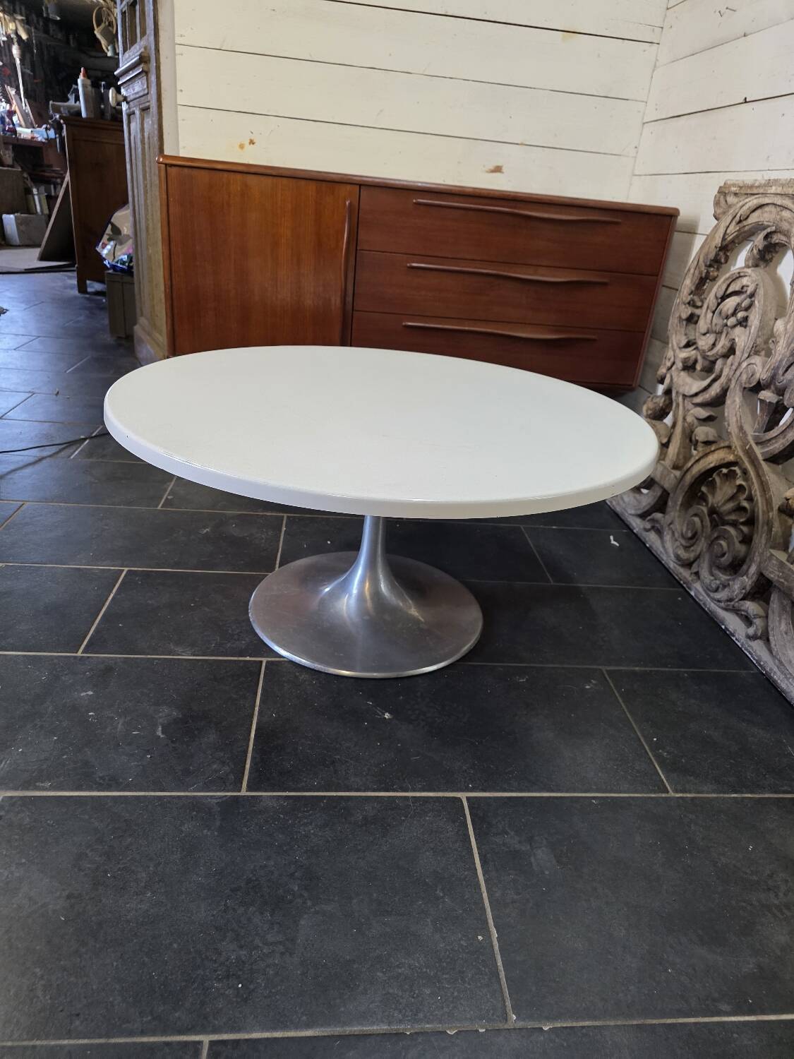 Table Basse Vintage pied tulipe par Werzalit des années 70