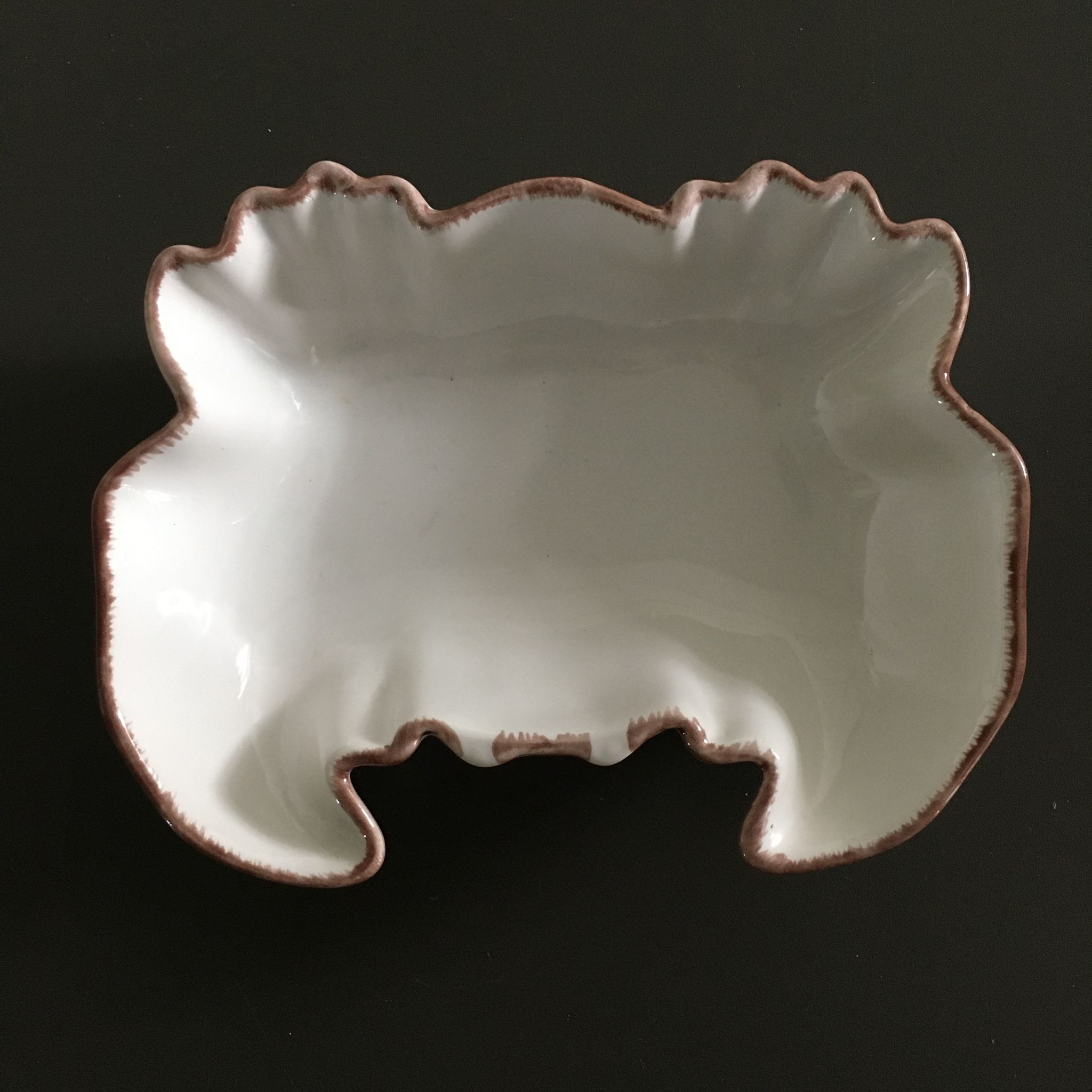 Stylised crab catchall tray