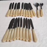 Knives and salad cutlery