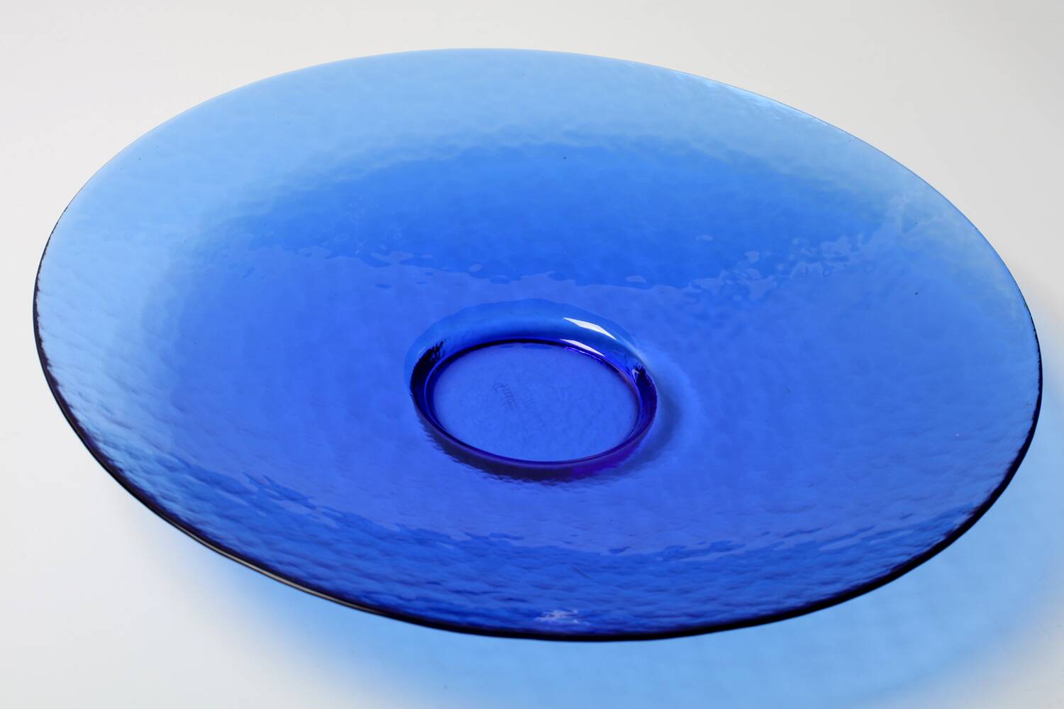 Mid-Century Murano Glass Plate: Cobalt Blue Guido Ferro Centerpiece
