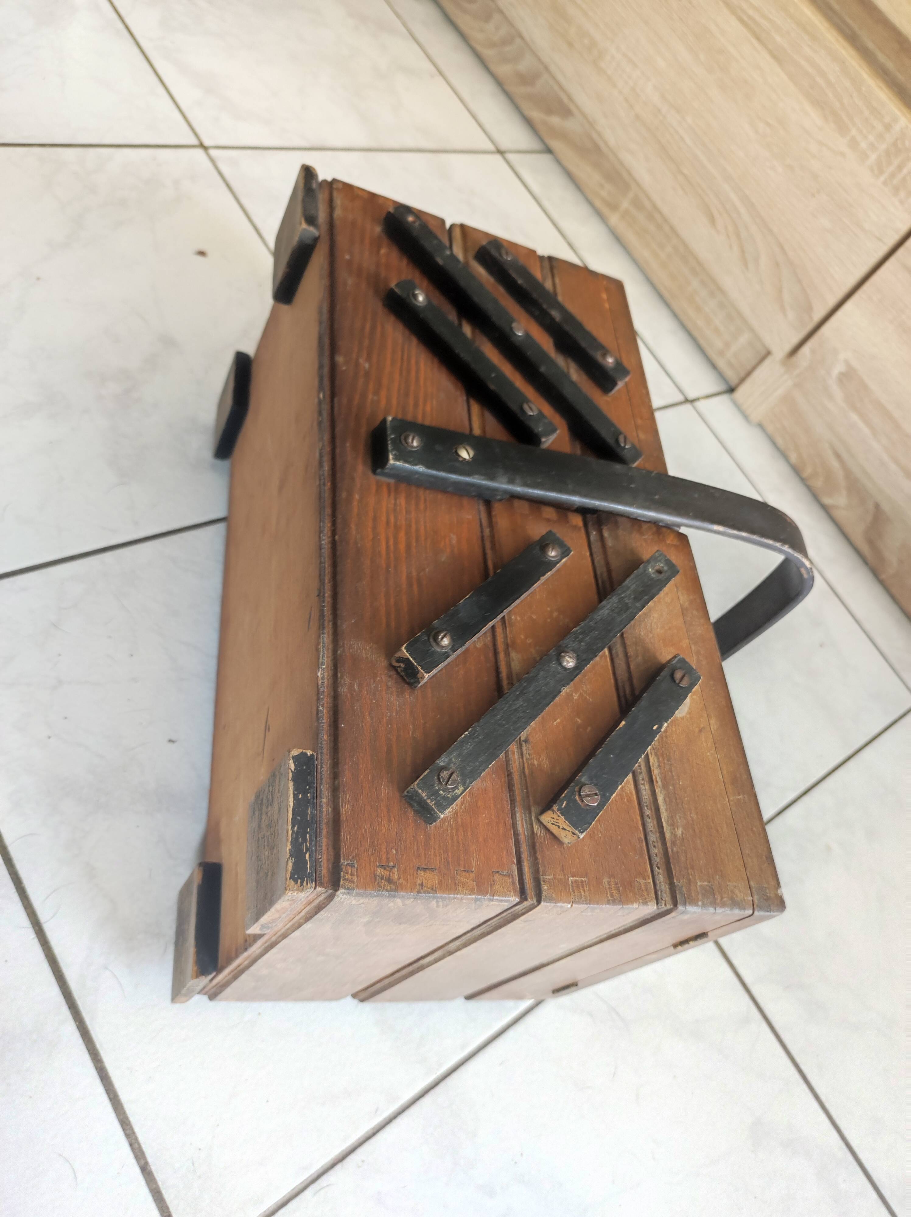 Vintage worker sewing box art deco style