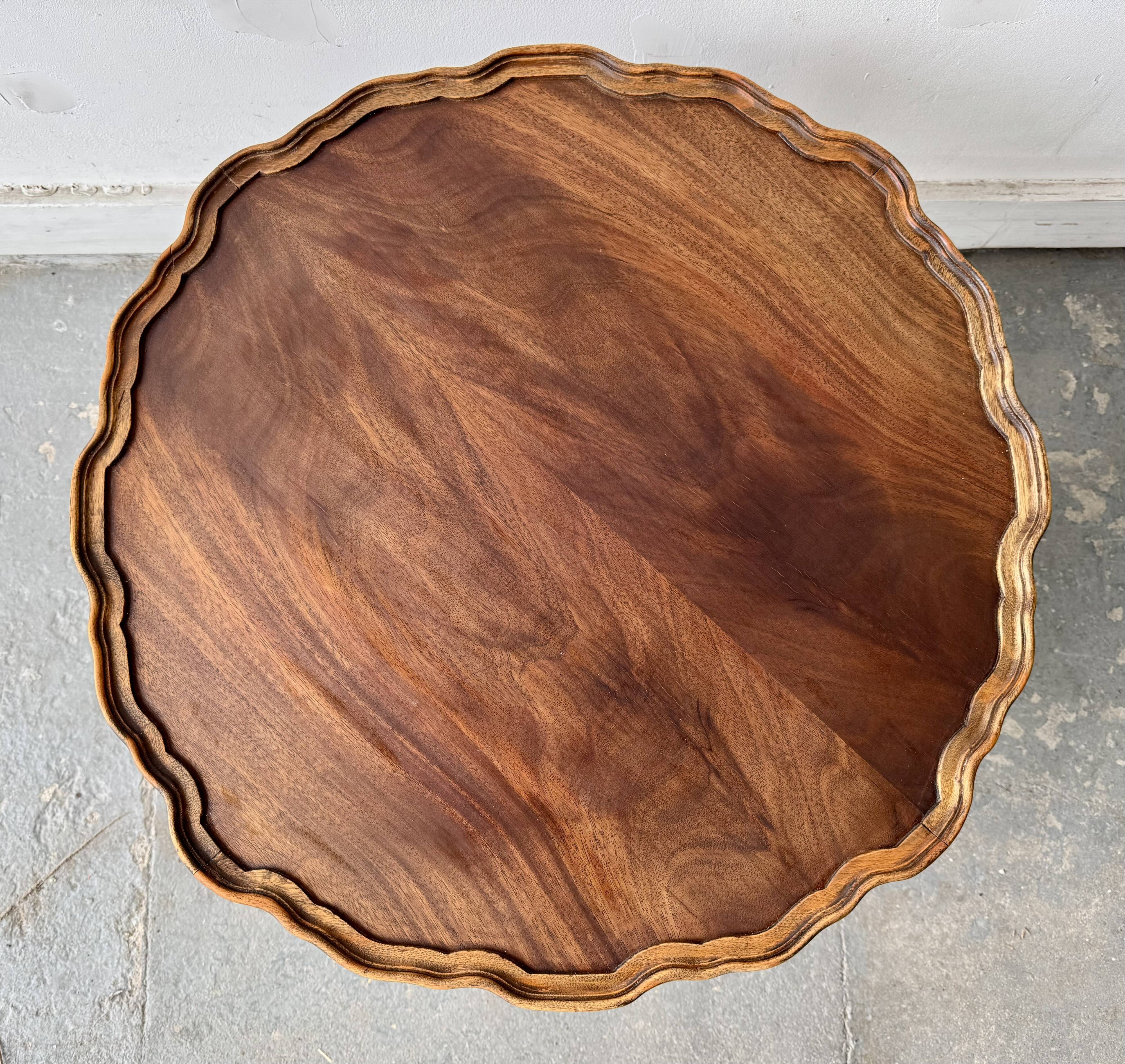 Vintage Round Pie Crust Coffee Table