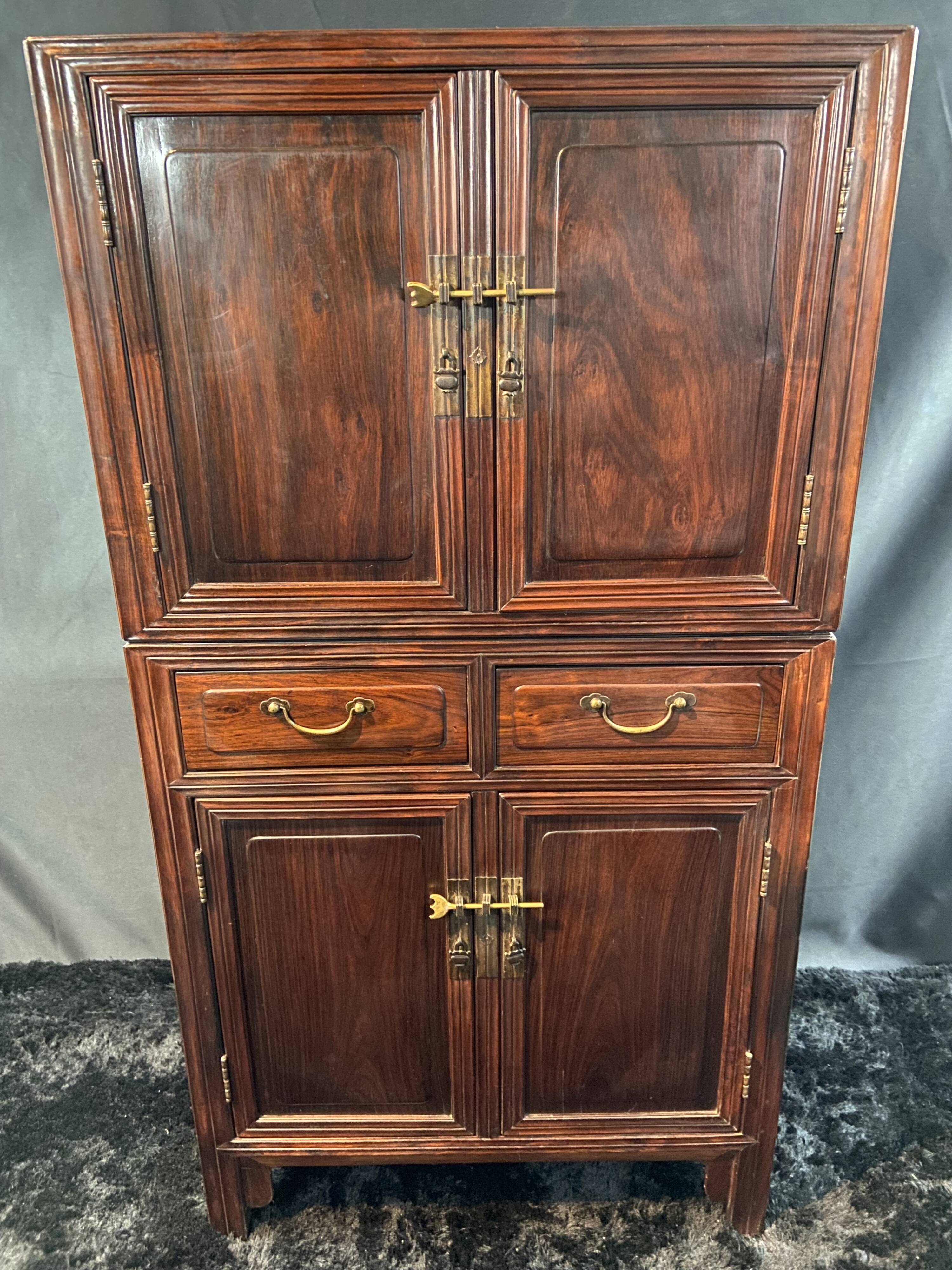 Cabinet de mariage en hongmu massif, Chine 1930