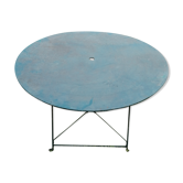 Garden round table