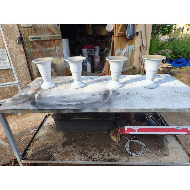 4 aluminium vases