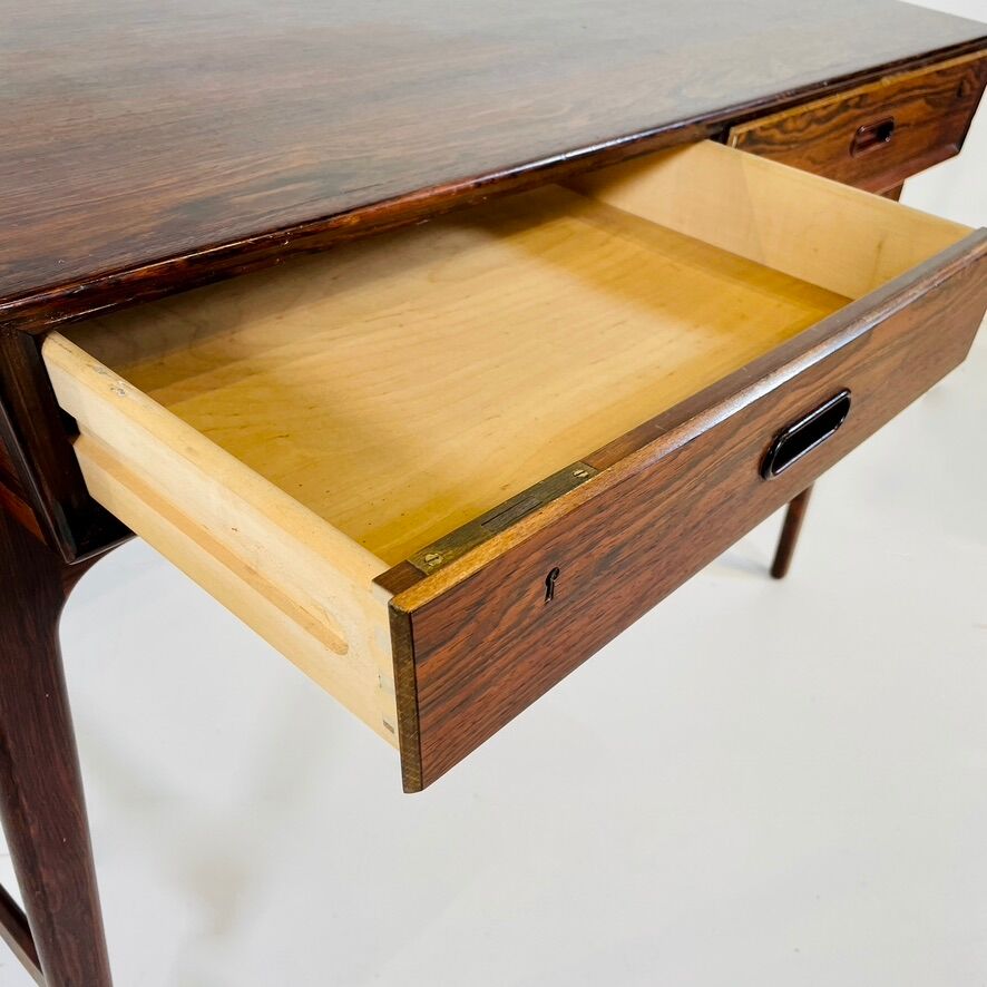 Bureau en bois de Svend Aage Madsen, Danemark années 1960s.