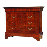 Old chest of drawers with 4 drawers