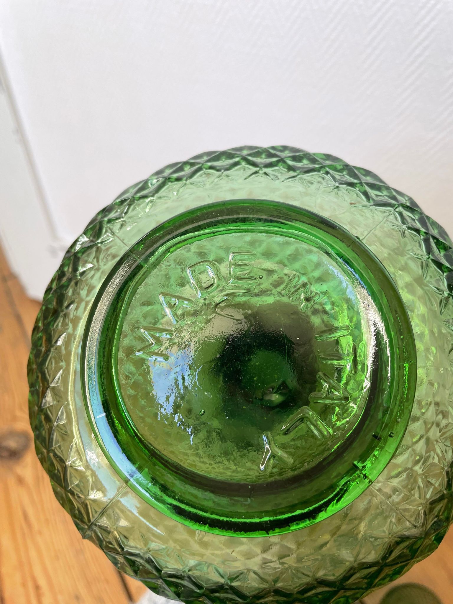 Carafe and polished glasses Made in Italy