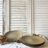Set of 4 village stoneware plates