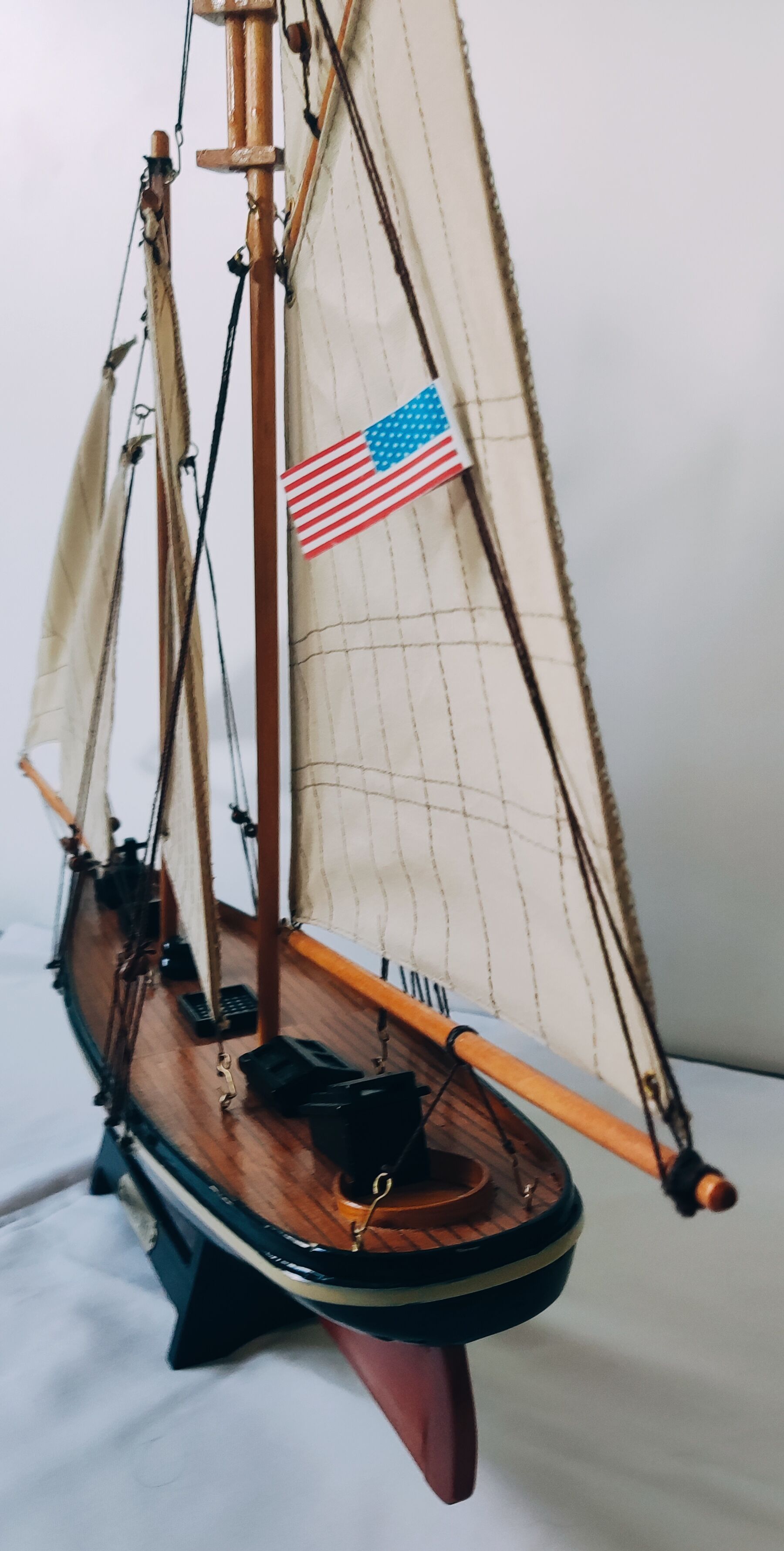 Model of nautical sailboat America 1851