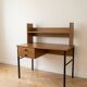 Bureau vintage années 70 en bois avec étagères
