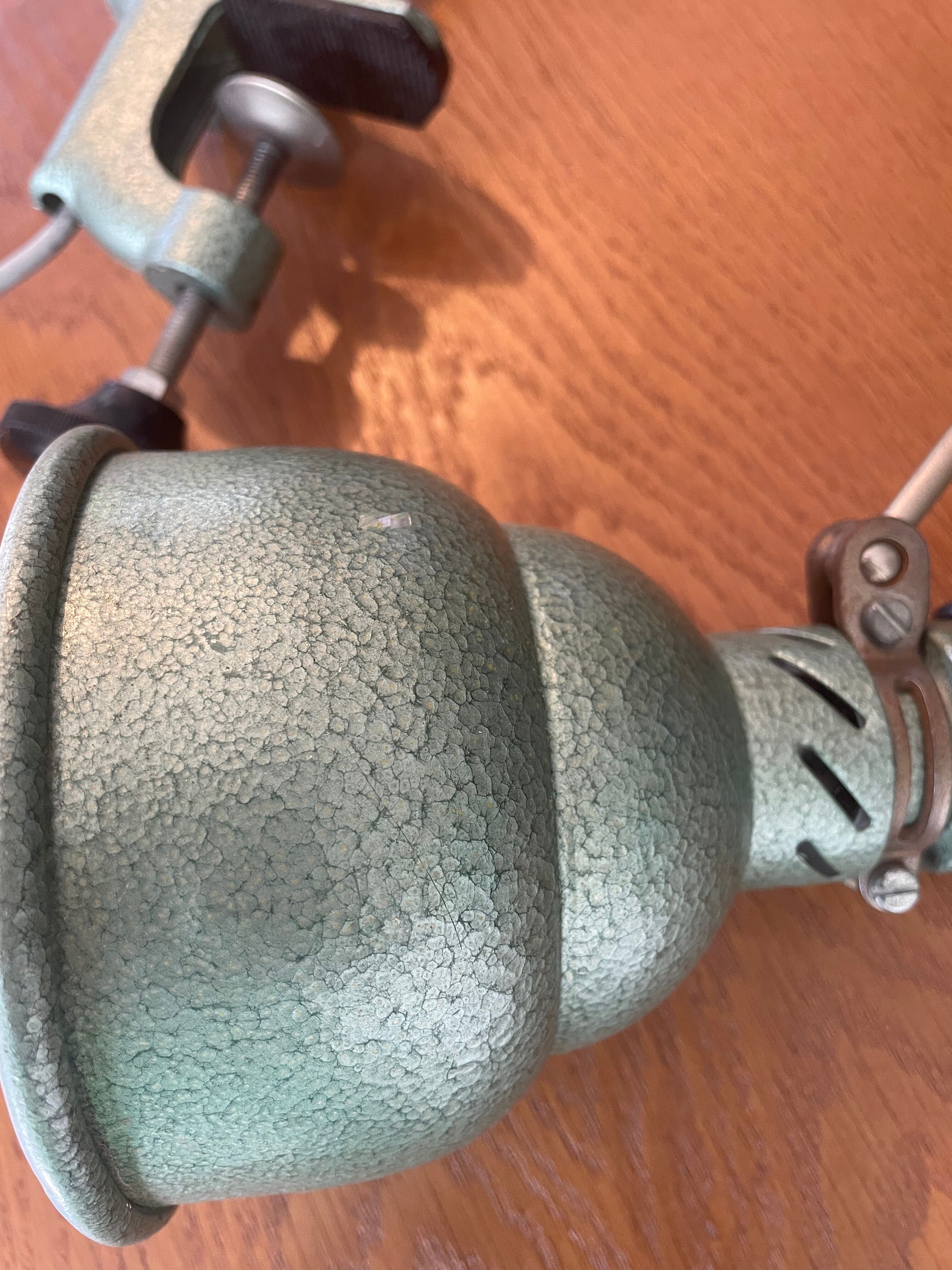 Lampe industrielle LUMINA