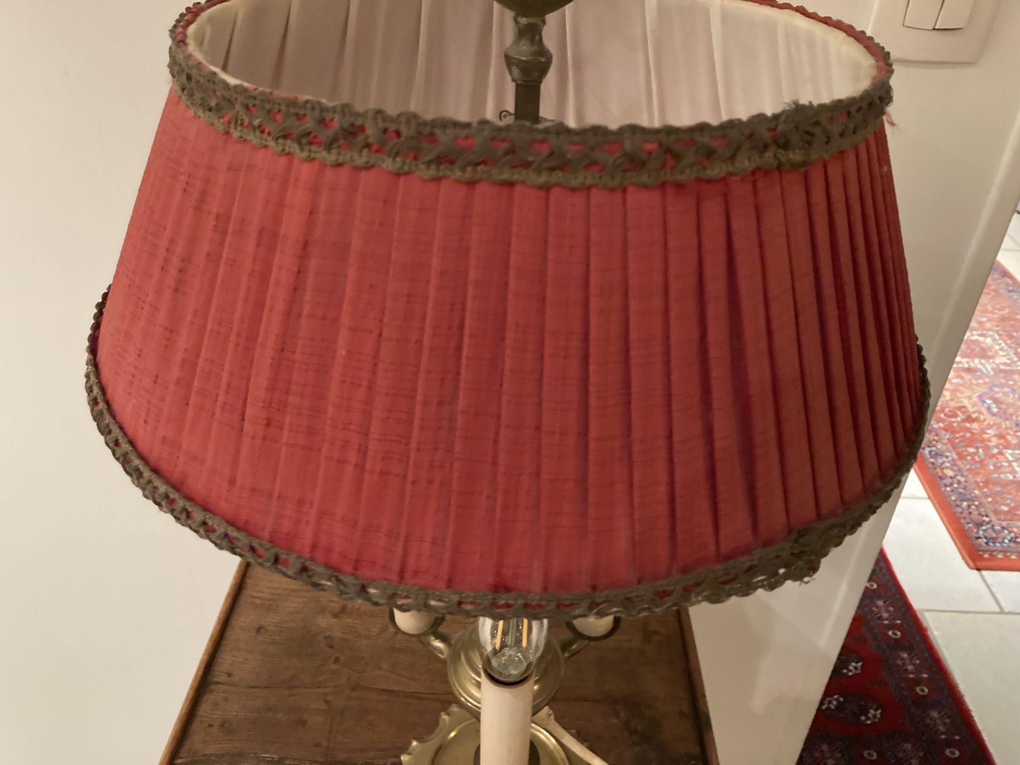 Lampe bouillotte de style Louis XVI