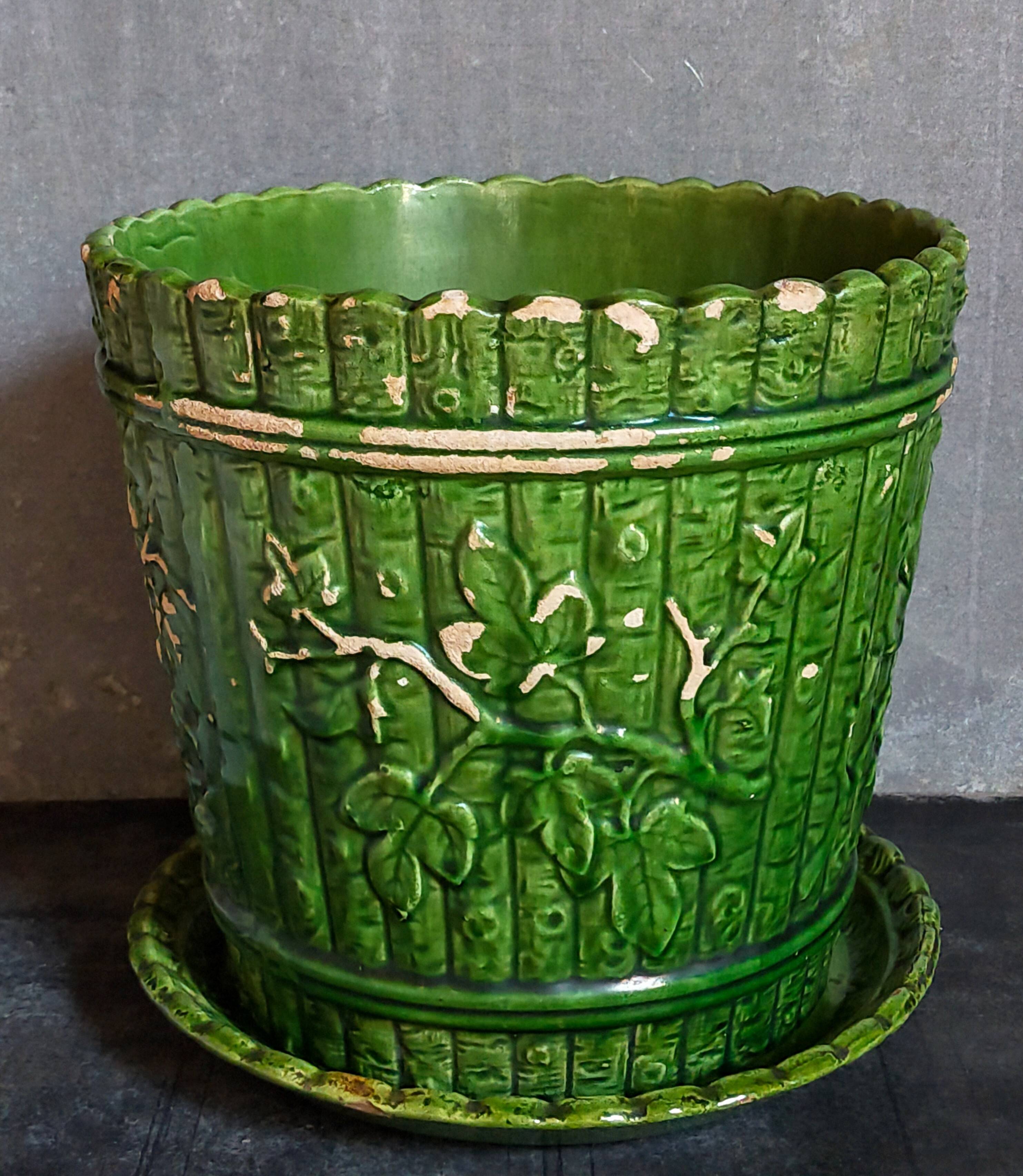 Flower pot and saucer in slip by G. De Bruyn 19th century