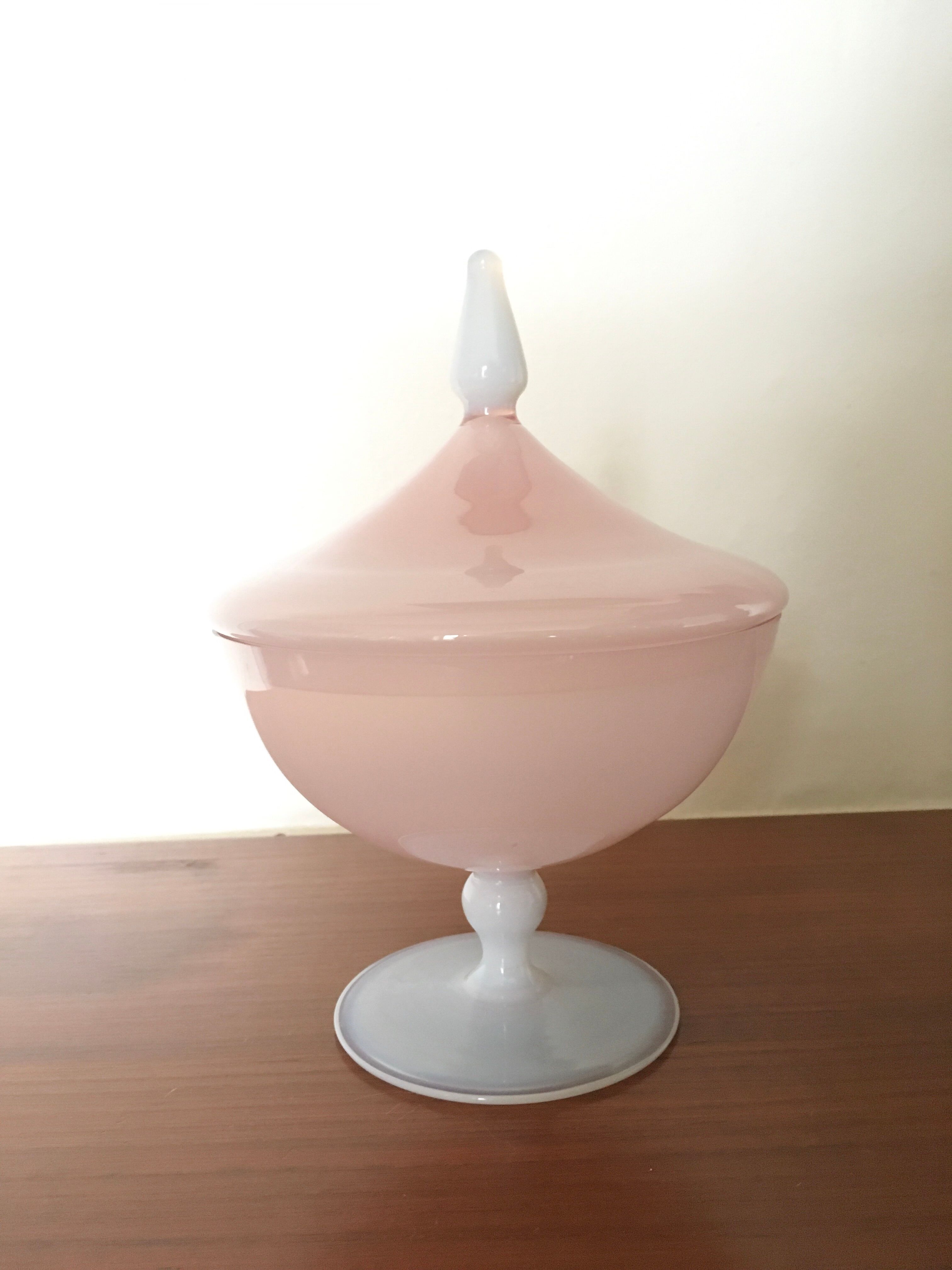 Candy on pink opaline foot