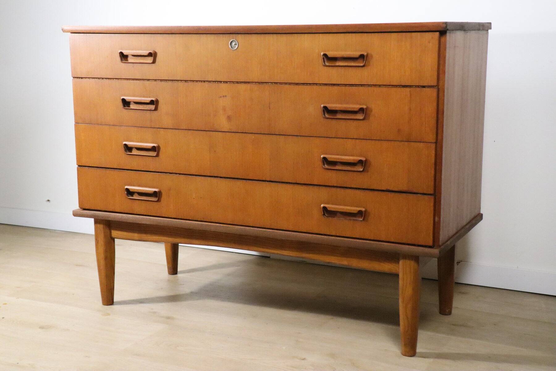Scandinavian teak chest of drawers, 1960