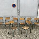 22 former vintage school chairs