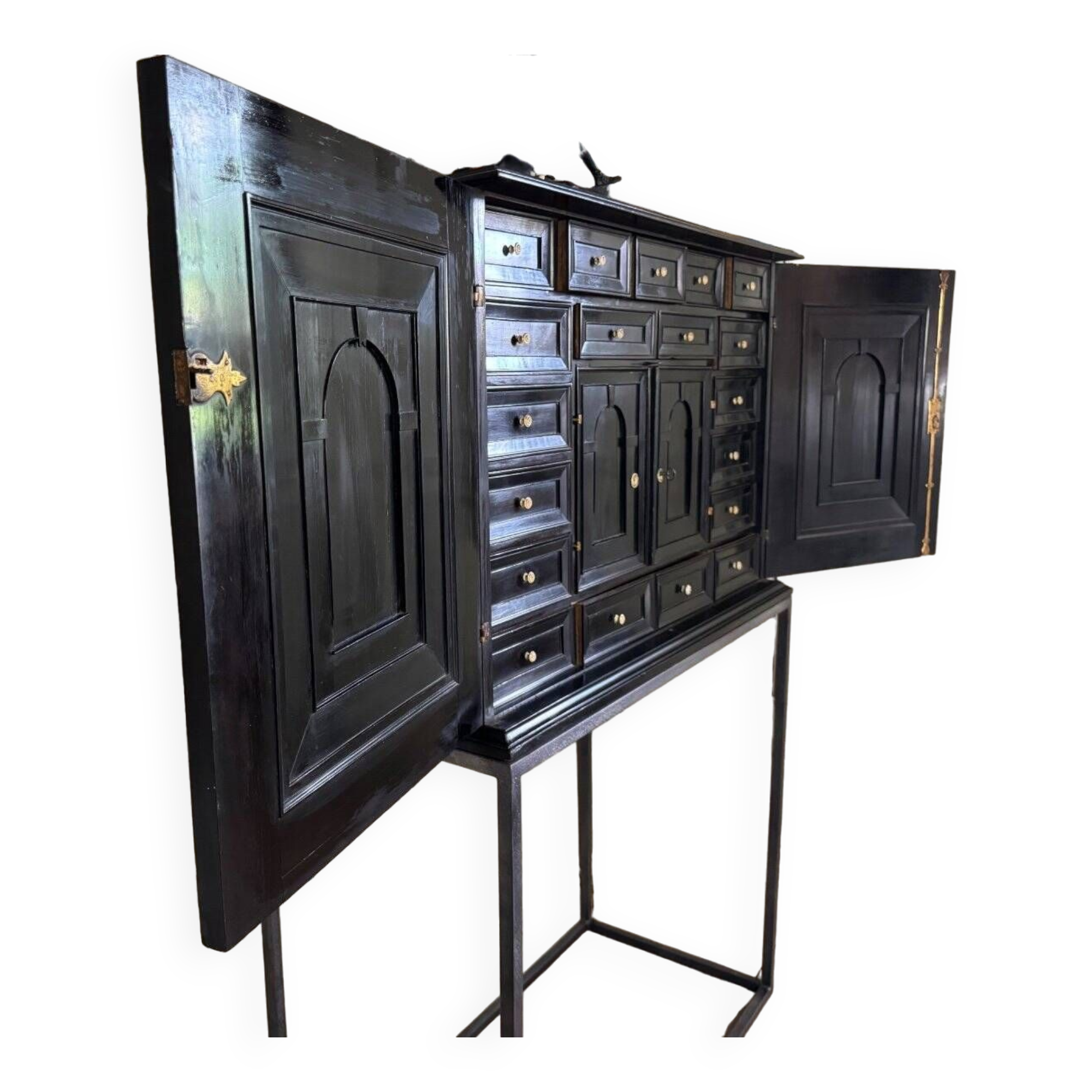 Cabinet Anversois En ébène Et Os, XVIIème Siècle