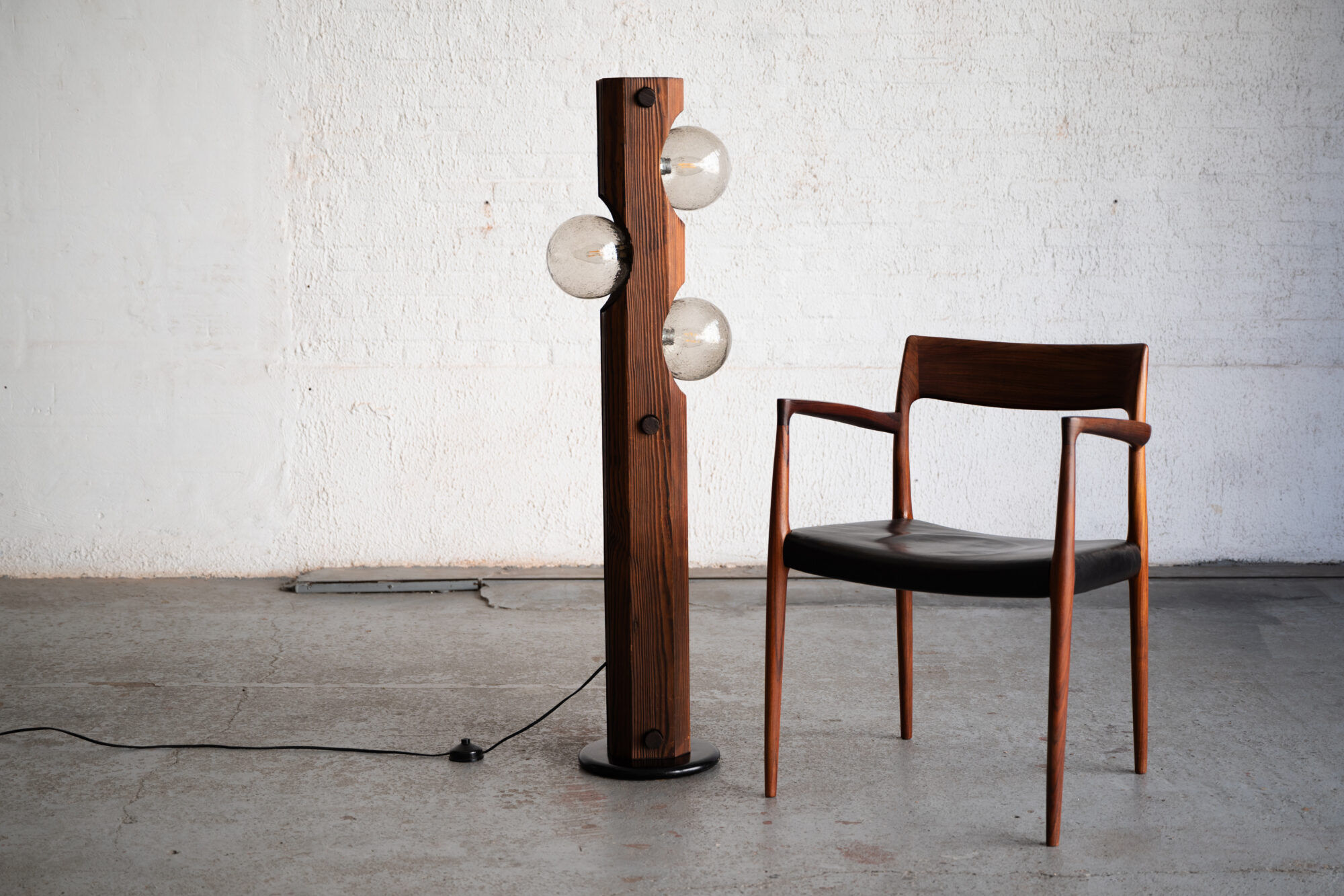 Brutalist floor lamp by Temde Leuchten
