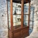 Vitrine ancienne en chêne français – Vitrine de musée d’un château de Bourgogne – vers 1900
