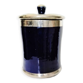 Klein blue terracotta pot set with silver metal
