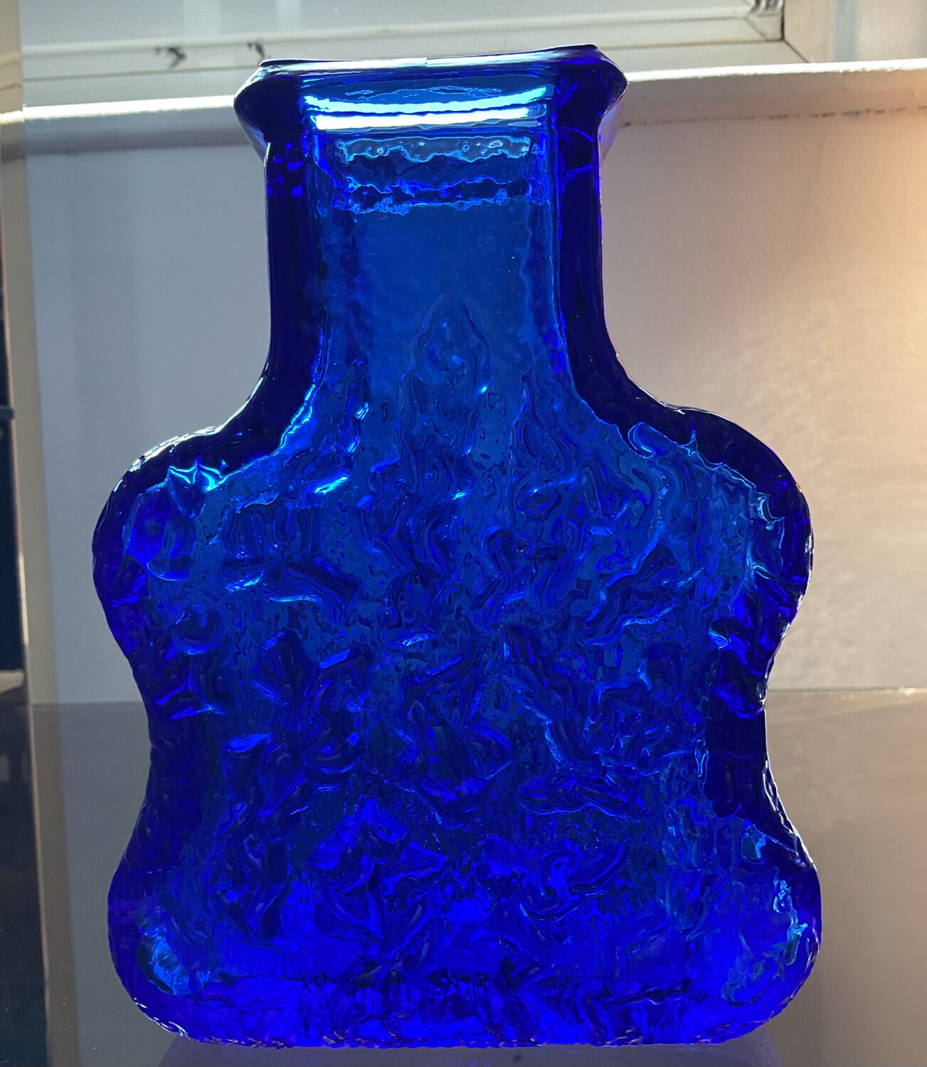 Cobalt blue vase by Lars Hellsten Sweden 1960s