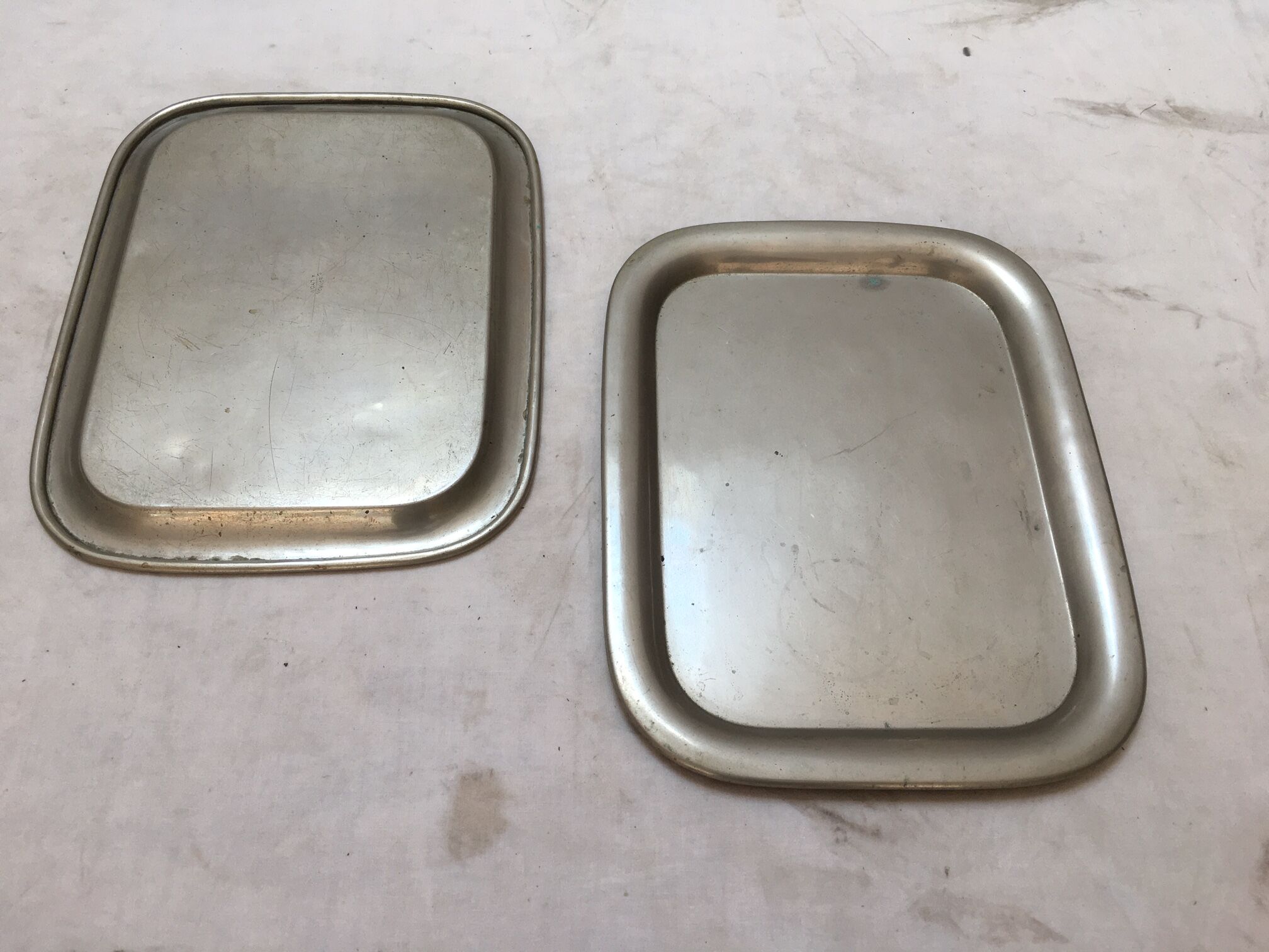 2 plateaux circa 1930