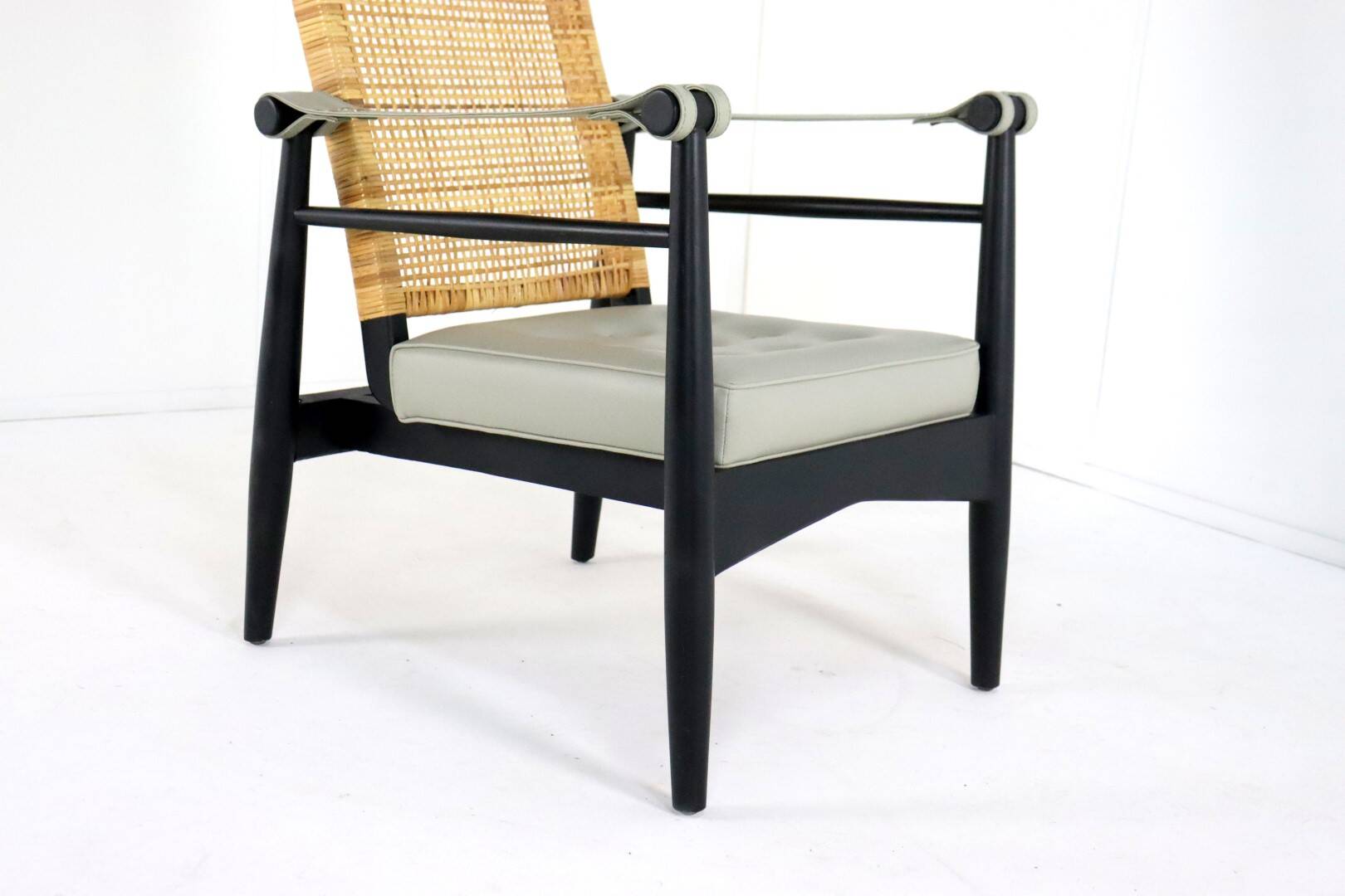 Fauteuil attr. J.P. Muntendam | dutch mid century design