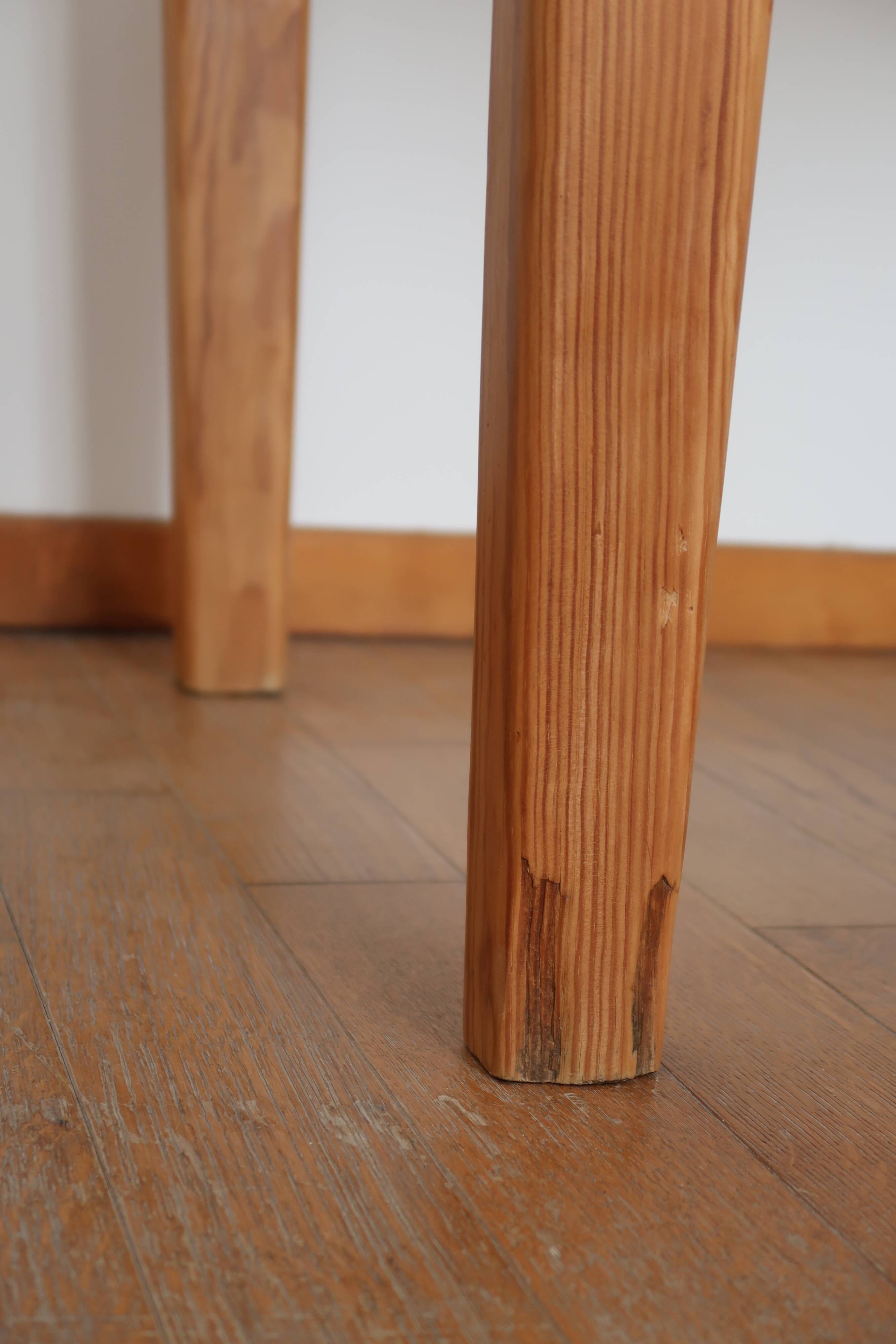 Light farmhouse table