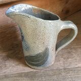 Pitcher in stoneware signed Jean Claude Monange, daisy motif yellow heart
