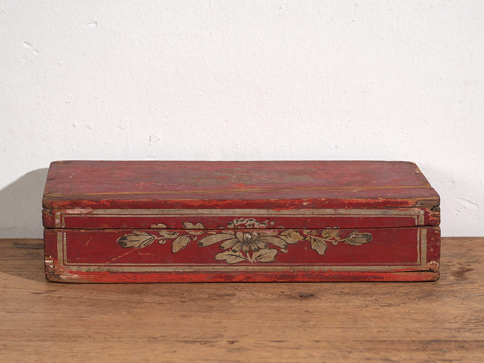 Antique case with red patina (c.1900) #4